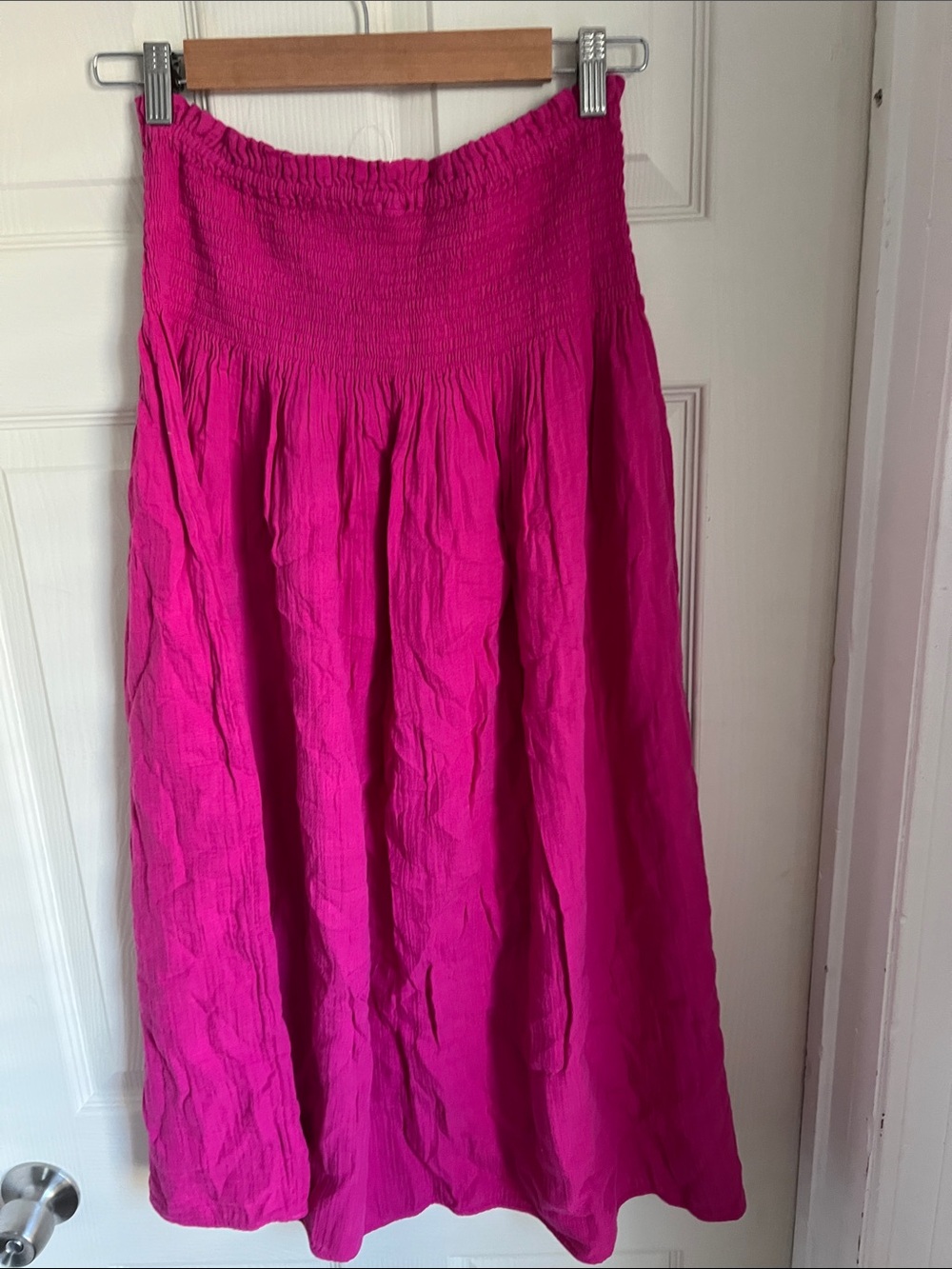 GAP Fuchsia Pink Off-Shoulder Jumpsuit - Picture 4 of 7